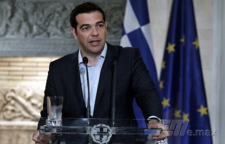 СМИ: Юнкер сделал Греции последнее предложение по соглашению, Ципрас его отверг