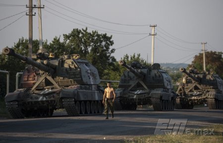 Порошенко: Донбасс останется в составе Украины, его специфика будет учтена