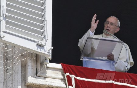 Папа римский Франциск разрешил рядовым священникам отпускать грех аборта