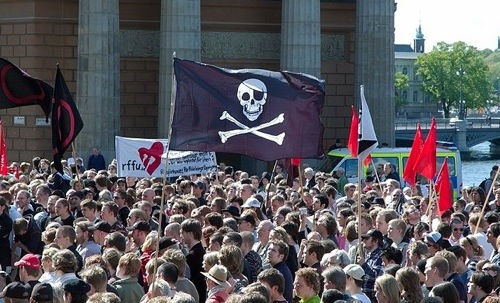 Шведская пиратская партия протестует против ограничения свобод в Сети